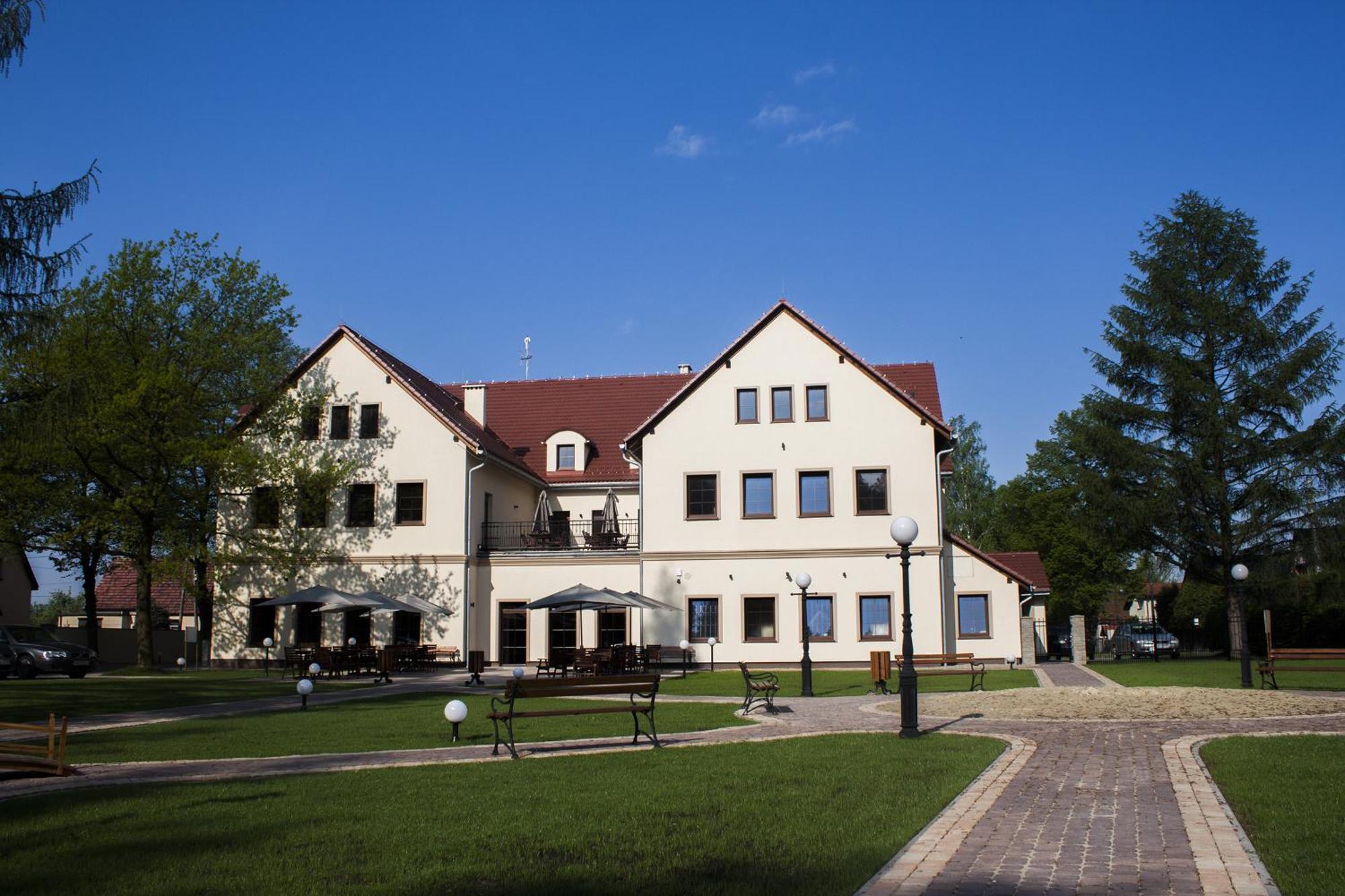 Hotel Modrzewiowy Dwor Gliwice Eksteriør bilde