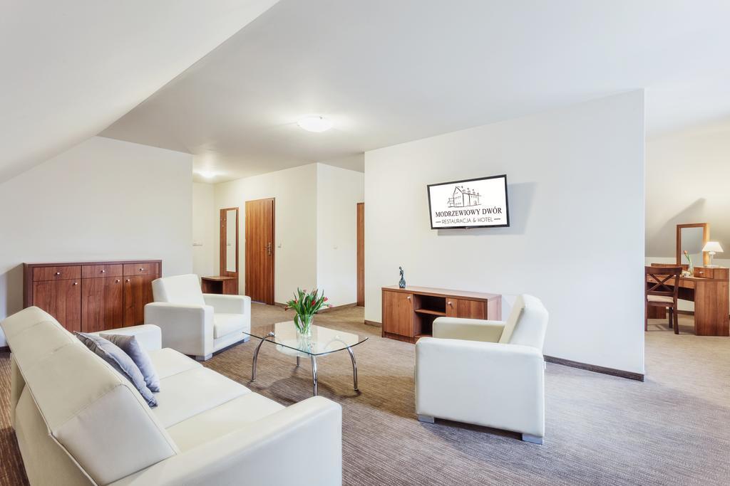 Hotel Modrzewiowy Dwor Gliwice Eksteriør bilde