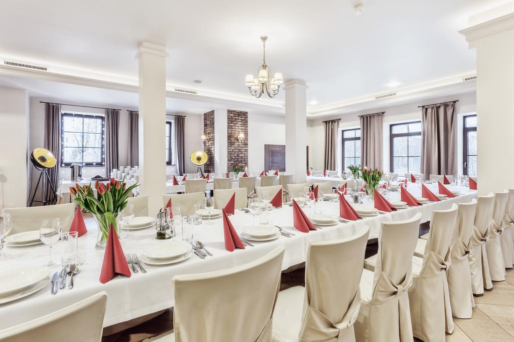Hotel Modrzewiowy Dwor Gliwice Eksteriør bilde