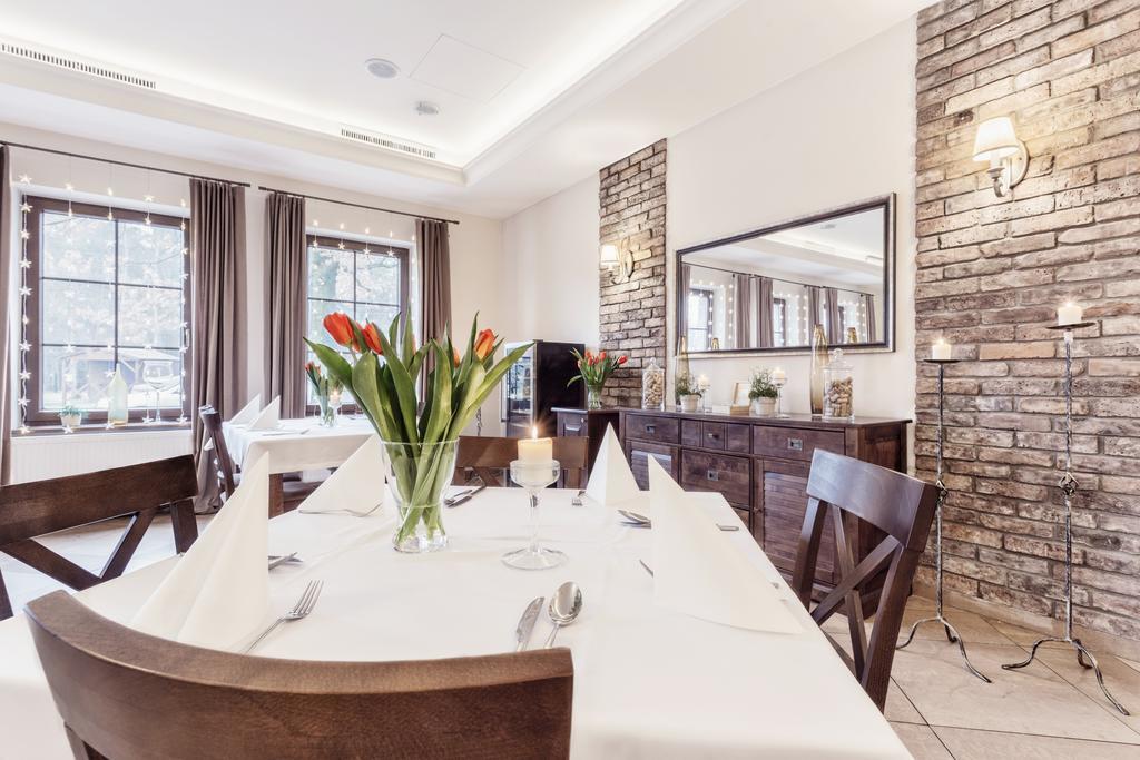 Hotel Modrzewiowy Dwor Gliwice Eksteriør bilde